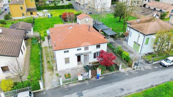 casa indipendente in vendita a Sorbolo Mezzani in zona Sorbolo