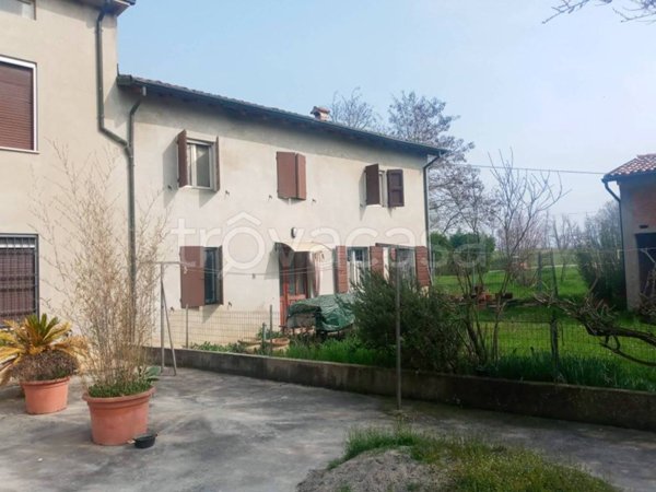 casa indipendente in vendita a Sorbolo Mezzani in zona Enzano