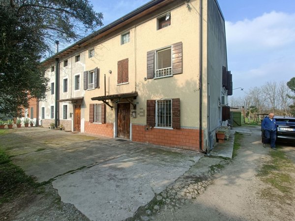 casa indipendente in vendita a Sorbolo Mezzani