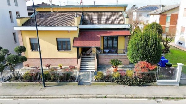 casa indipendente in vendita a Sorbolo Mezzani in zona Sorbolo