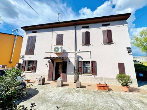 casa indipendente in vendita a Sorbolo Mezzani in zona Mezzano Superiore