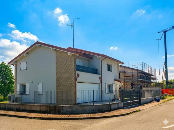 casa indipendente in vendita a Sorbolo Mezzani in zona Coenzo