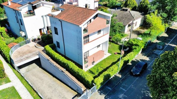 casa indipendente in vendita a Sorbolo Mezzani in zona Mezzani