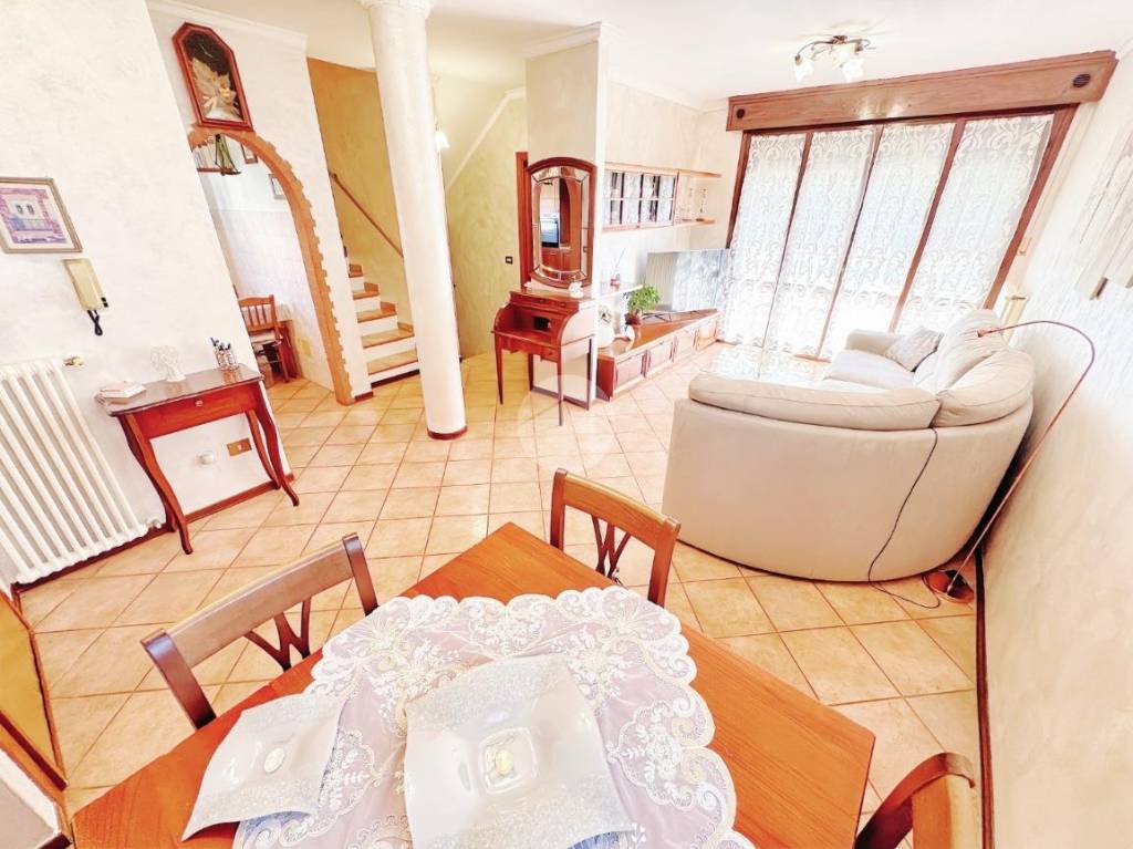 casa indipendente in vendita a Sorbolo Mezzani in zona Mezzani