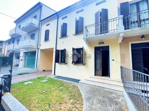 appartamento in vendita a Sorbolo Mezzani in zona Sorbolo
