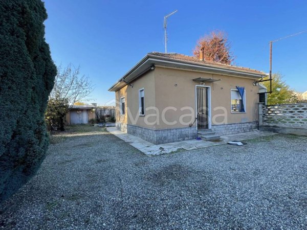 casa indipendente in vendita a San Germano Vercellese