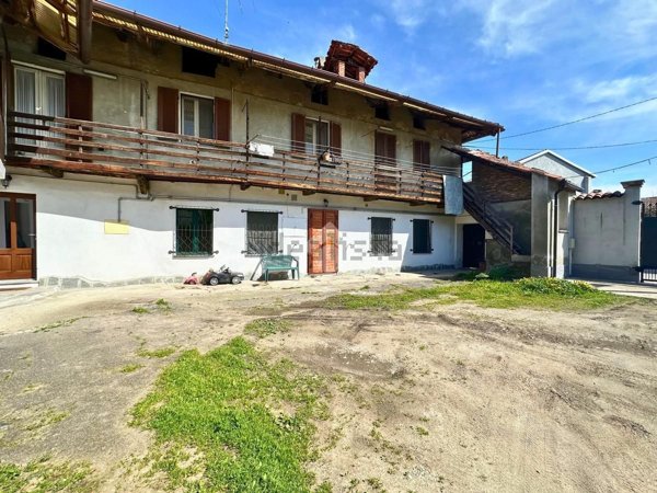 casa indipendente in vendita a San Germano Vercellese