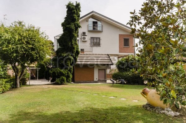 casa indipendente in vendita a San Germano Vercellese
