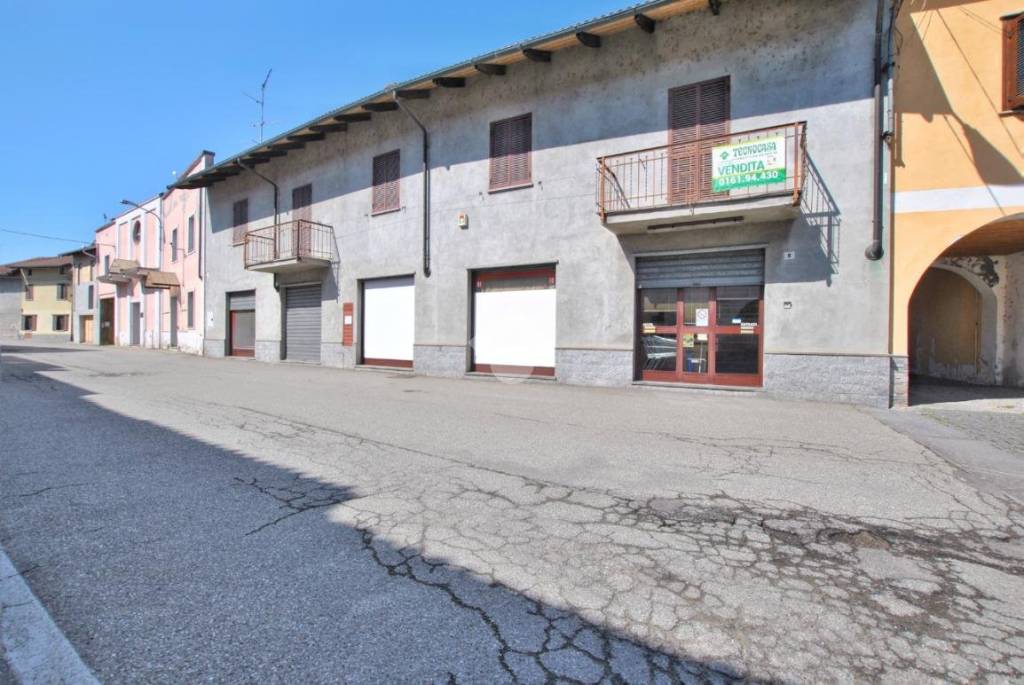 negozio in vendita a San Germano Vercellese