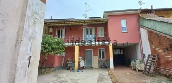 casa indipendente in vendita a San Germano Vercellese