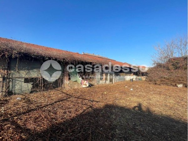 locale commerciale in vendita a San Germano Vercellese