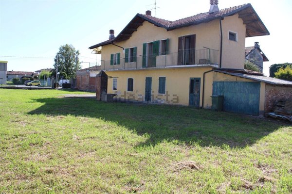 casa indipendente in vendita a San Germano Vercellese