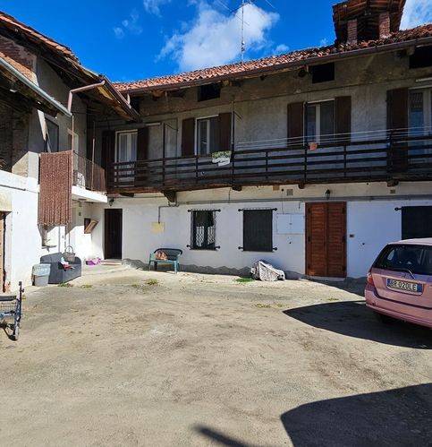 casa indipendente in vendita a San Germano Vercellese