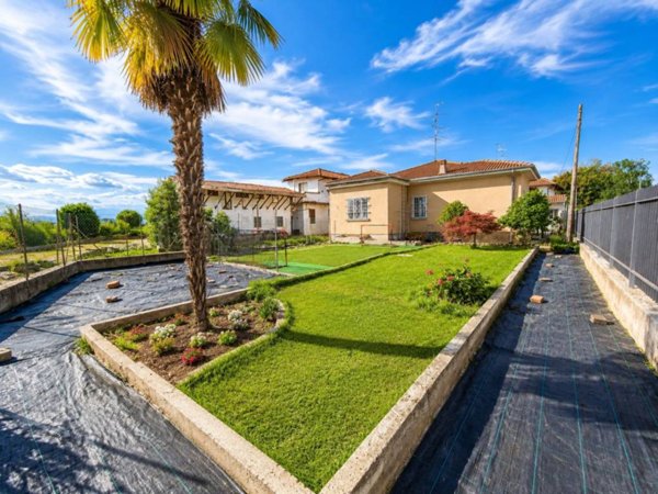 casa indipendente in vendita a San Germano Vercellese