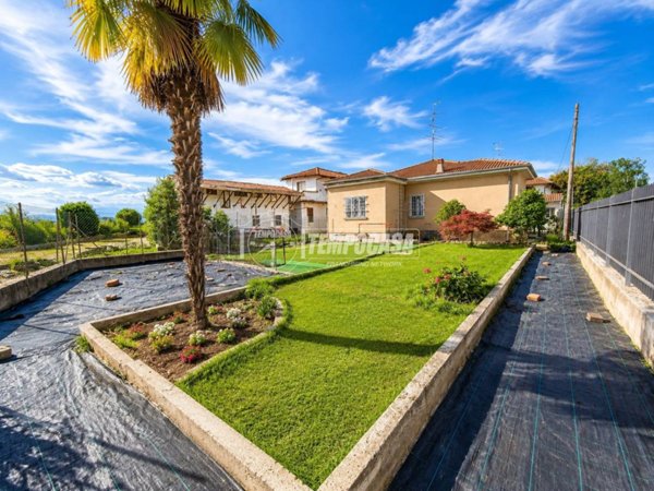 casa indipendente in vendita a San Germano Vercellese