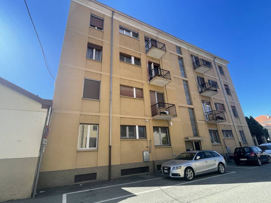 appartamento in vendita a Santhià