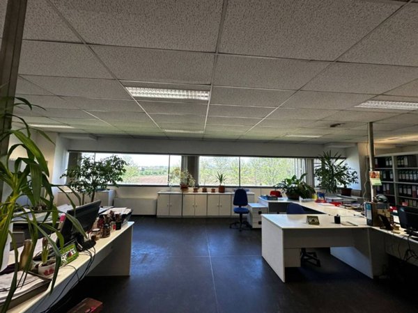 ufficio in vendita a Santhià