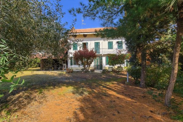 casa indipendente in vendita a Santhià