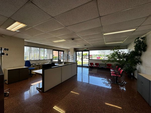 capannone in vendita a Santhià