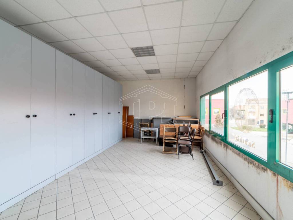 ufficio in vendita a Santhià