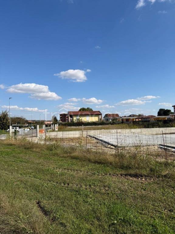 terreno edificabile in vendita a Santhià