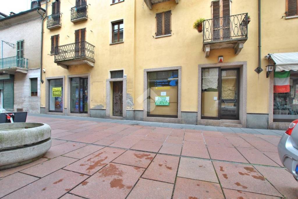 negozio in vendita a Santhià
