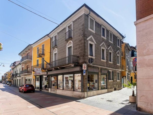intera palazzina in vendita a Santhià