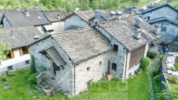 casa indipendente in vendita a Scopa