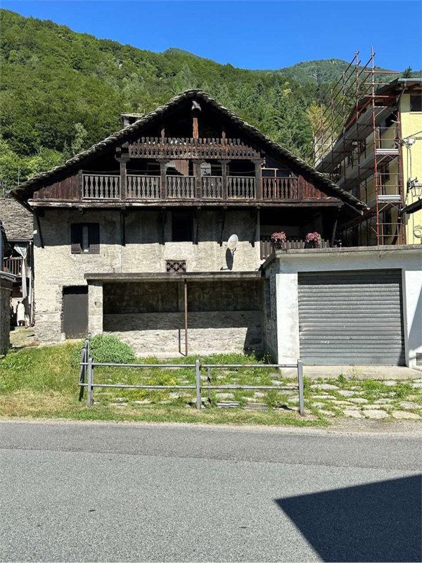 casa indipendente in vendita a Scopa