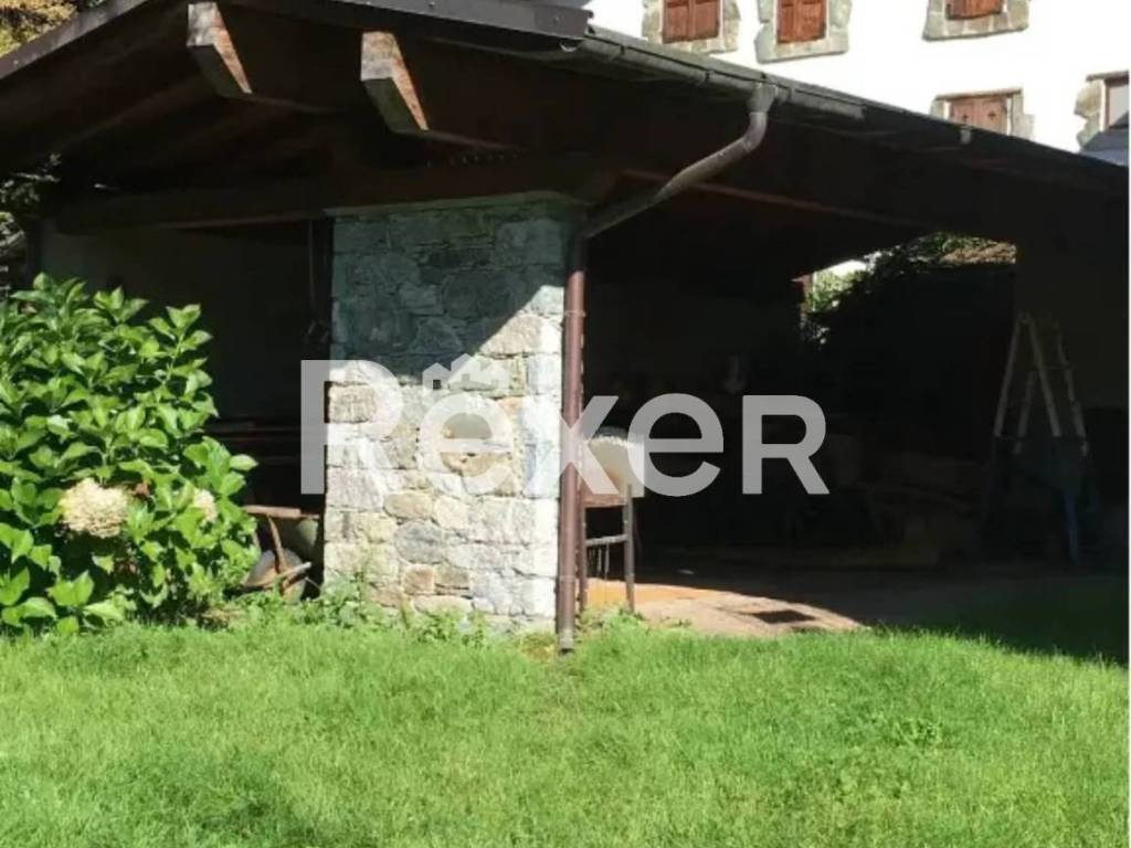 casa indipendente in vendita a Scopa