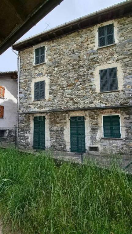 casa indipendente in vendita a Scopa
