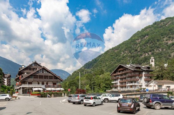 locale commerciale in vendita a Scopello