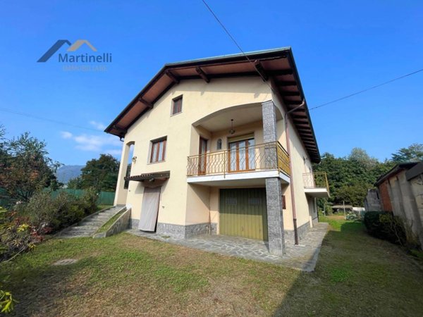 casa indipendente in vendita a Serravalle Sesia