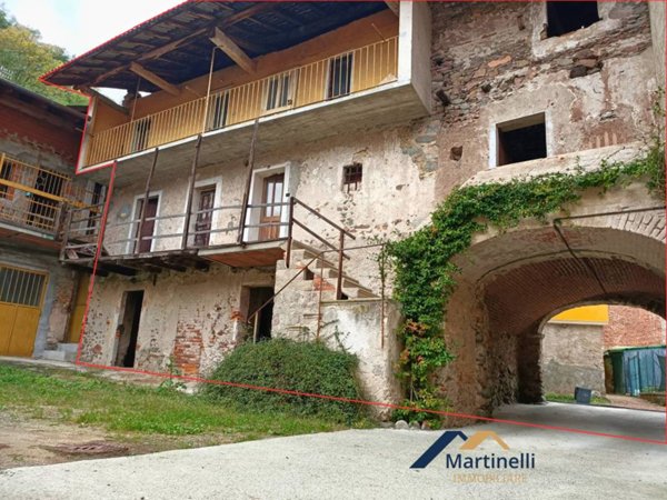 casa indipendente in vendita a Serravalle Sesia in zona Bornate