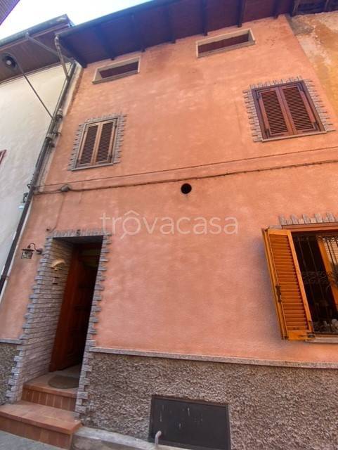 casa indipendente in vendita a Serravalle Sesia in zona Vintebbio