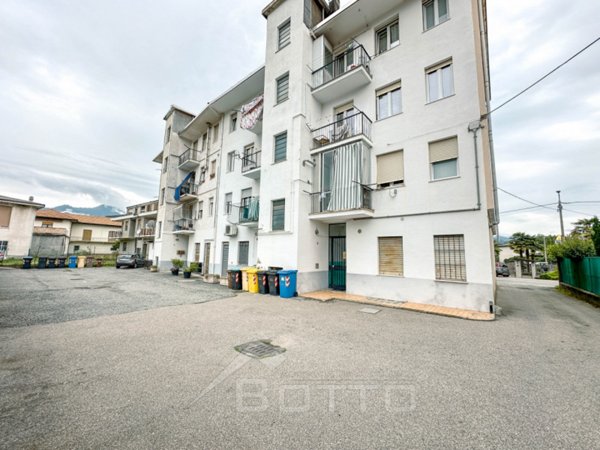 appartamento in vendita a Serravalle Sesia in zona Bornate