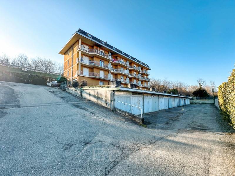 appartamento in vendita a Serravalle Sesia