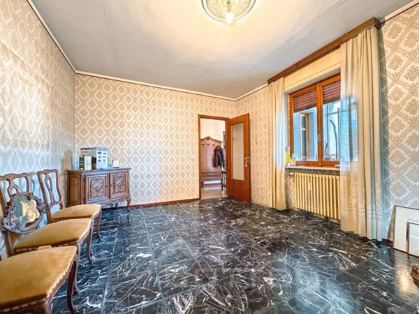 casa indipendente in vendita a Serravalle Sesia
