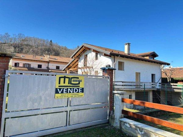 casa indipendente in vendita a Serravalle Sesia
