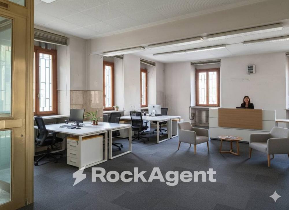 locale commerciale in vendita a Serravalle Sesia