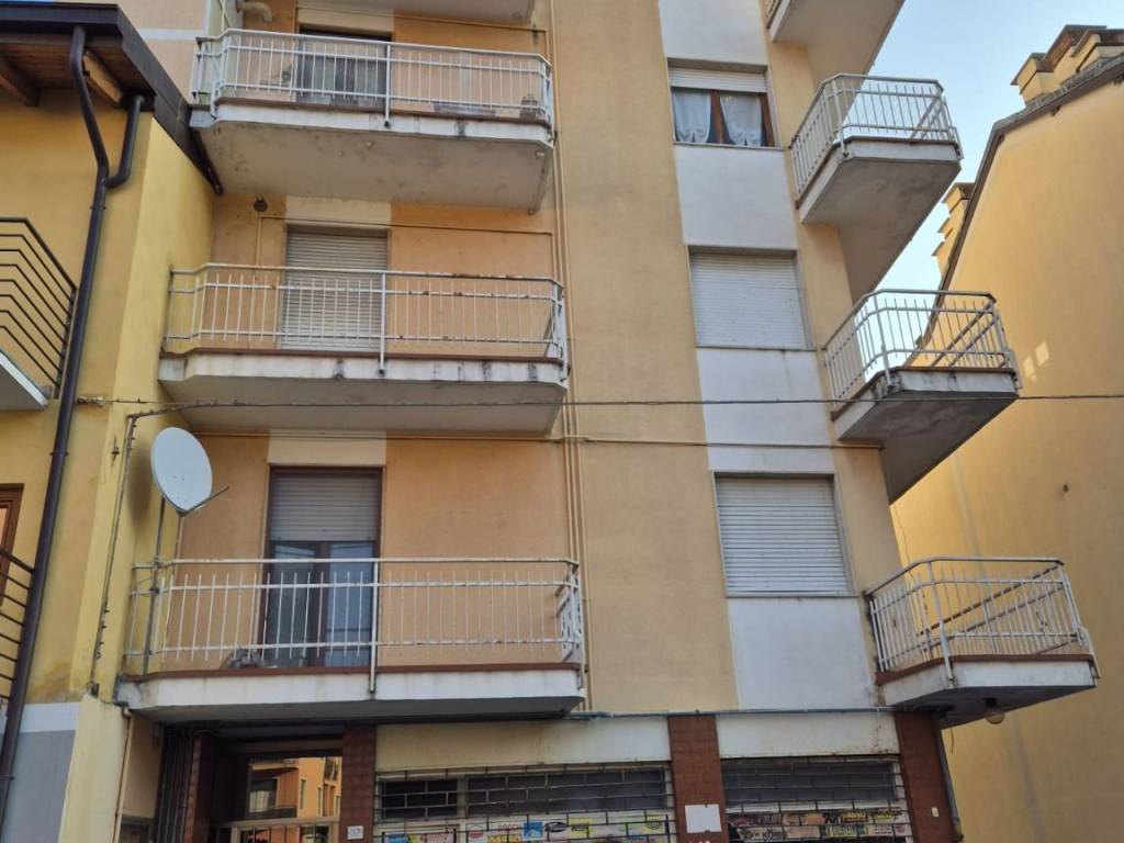 appartamento in vendita a Serravalle Sesia