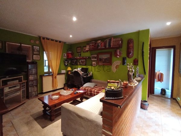 casa indipendente in vendita a Serravalle Sesia