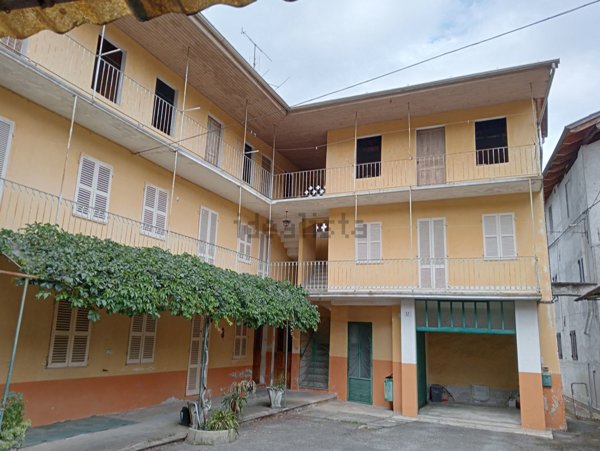 appartamento in vendita a Serravalle Sesia