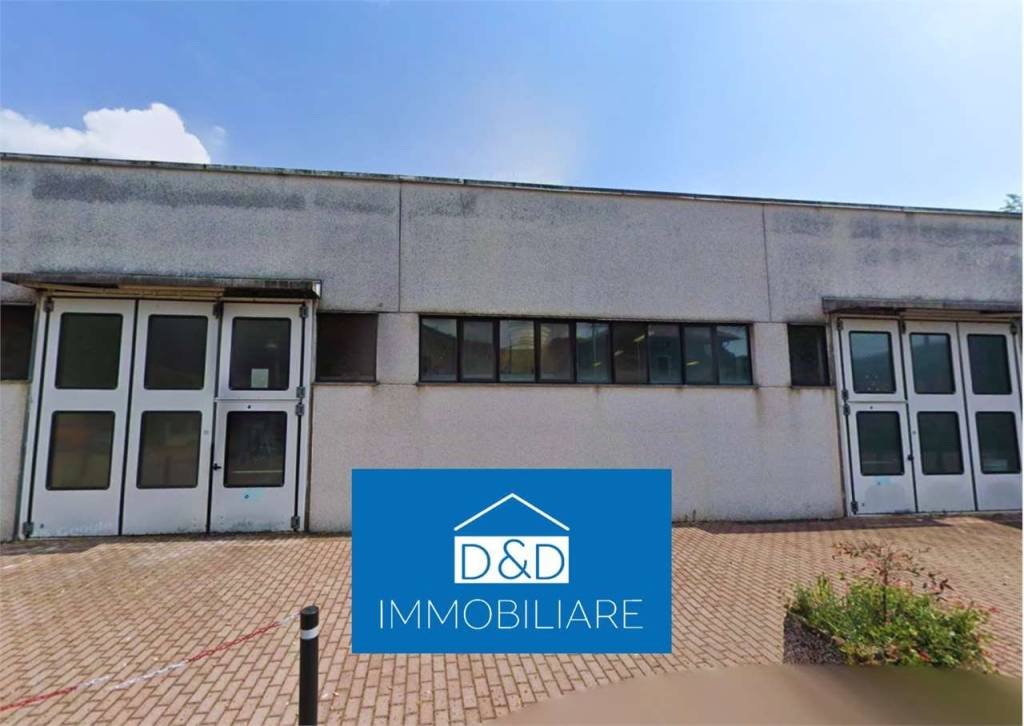 negozio in vendita a Serravalle Sesia