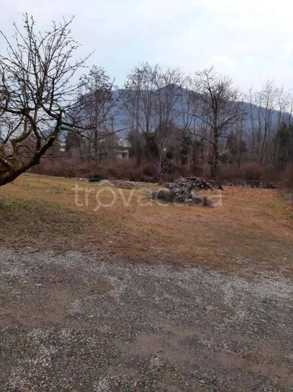 negozio in vendita a Serravalle Sesia