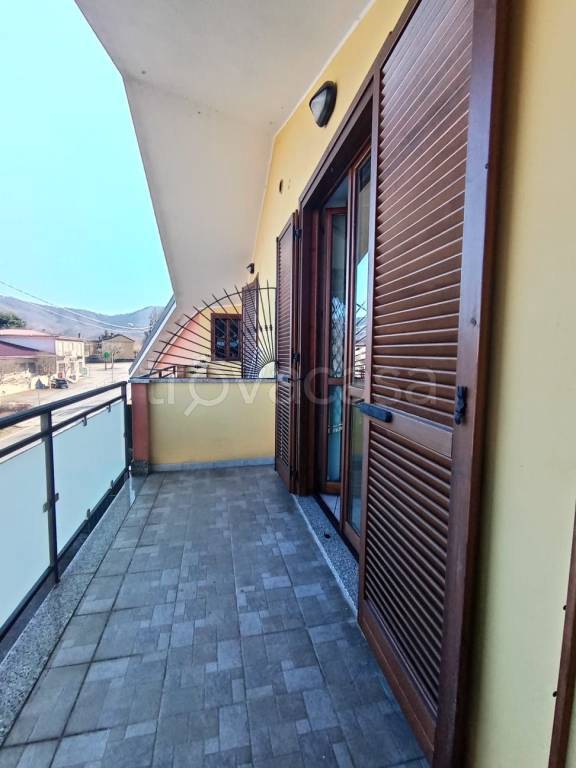 appartamento in vendita a Serravalle Sesia in zona Vintebbio