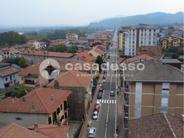 negozio in vendita a Serravalle Sesia