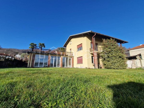 casa indipendente in vendita a Serravalle Sesia in zona Vintebbio