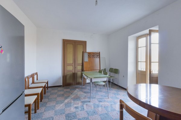 casa indipendente in vendita a Serravalle Sesia in zona Vintebbio