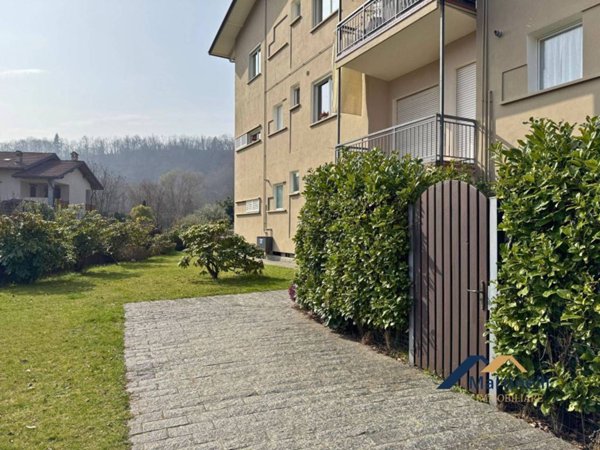 appartamento in vendita a Serravalle Sesia
